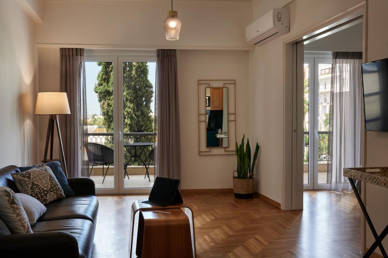 Chic One Bd Apartment With Hilton View เอเธนส์ ภายนอก รูปภาพ