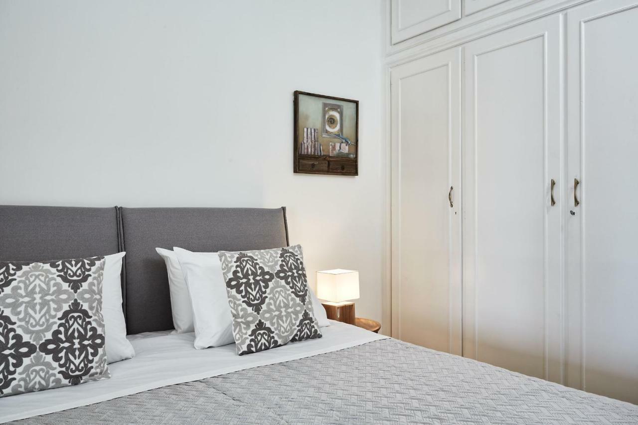 Chic One Bd Apartment With Hilton View เอเธนส์ ภายนอก รูปภาพ